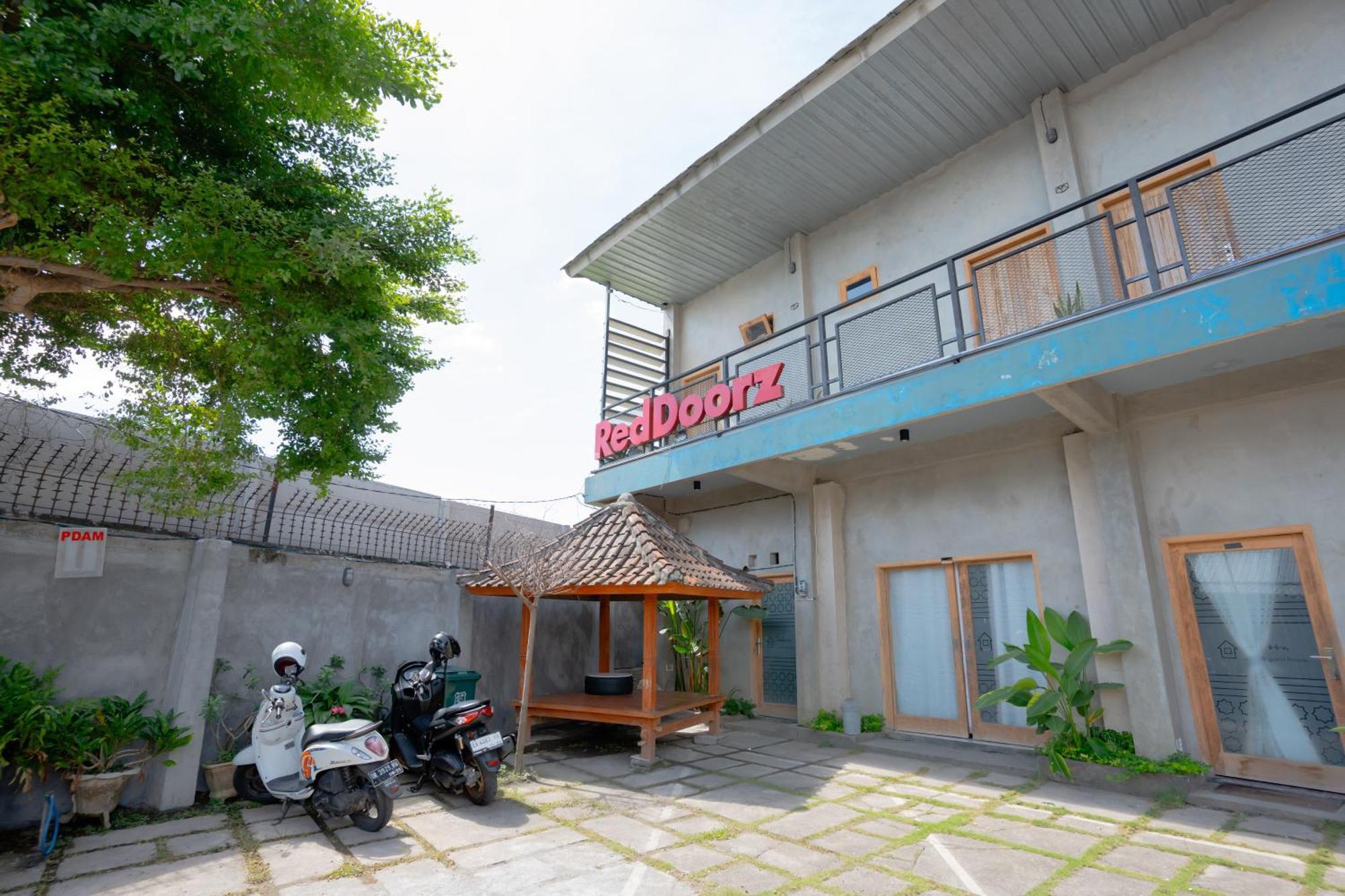 Reddoorz Syariah Near Lombok Epicentrum Mall Mataram Kültér fotó